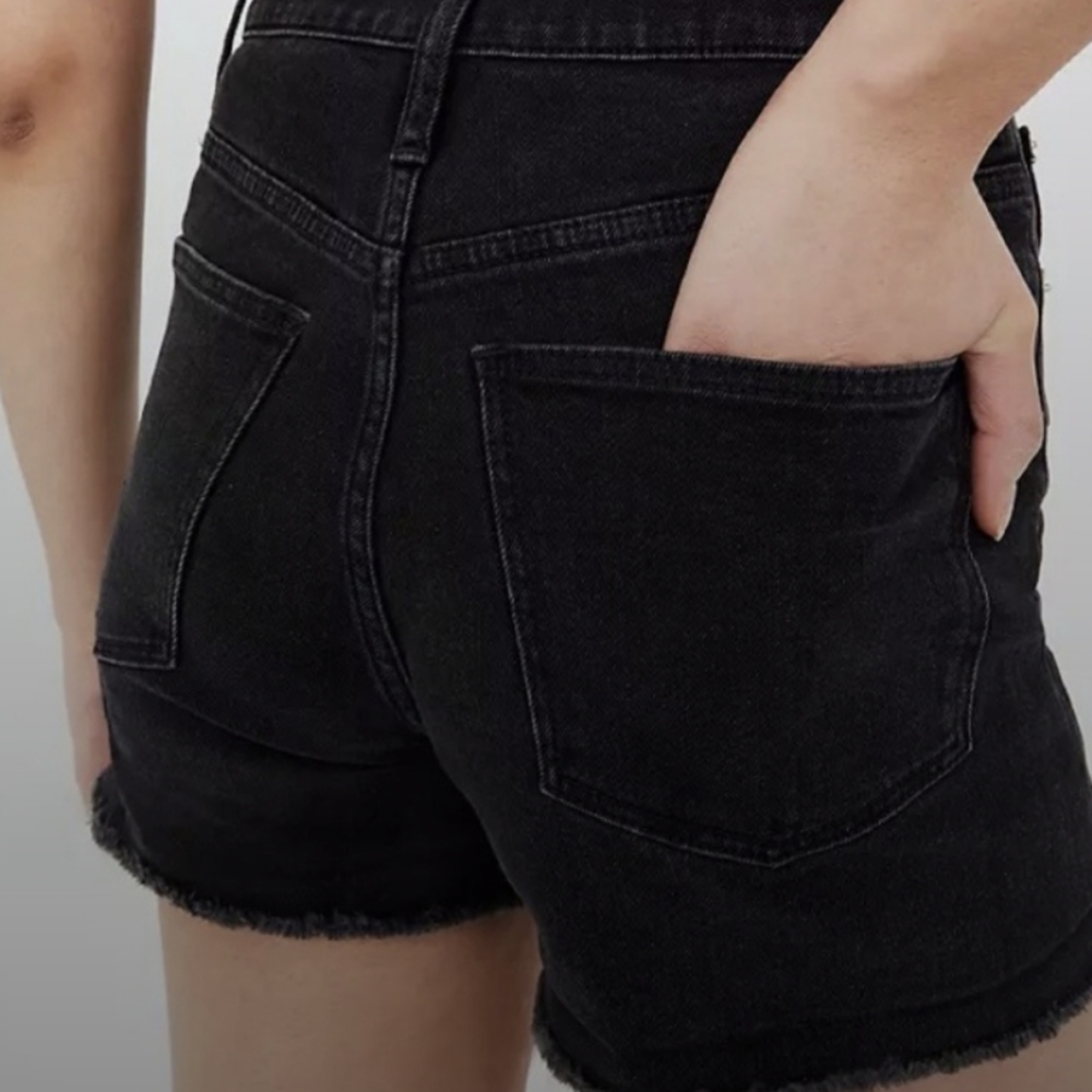 Madewell High Rise black denim shorts size 25